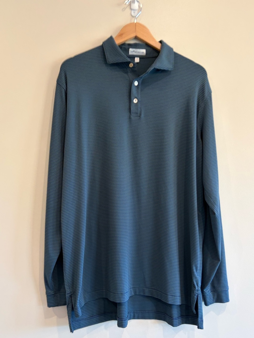 Beautiful Peter Millar Soft Cotton long sleeve Shirt in Size XL.